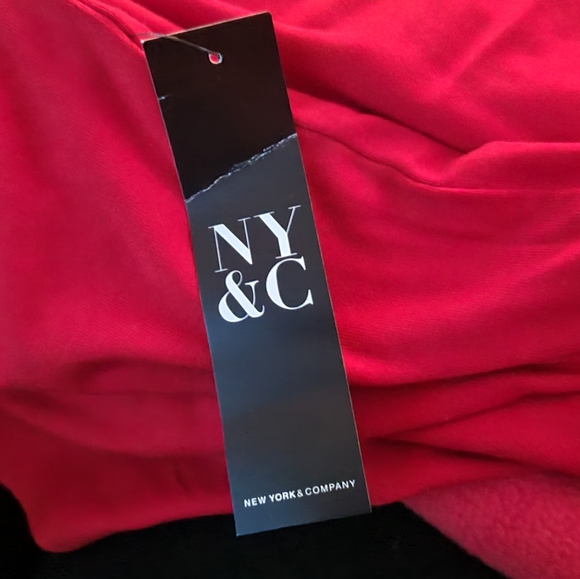 New With Tags NY&CO Red Duster Size Small - Picture 5 of 5